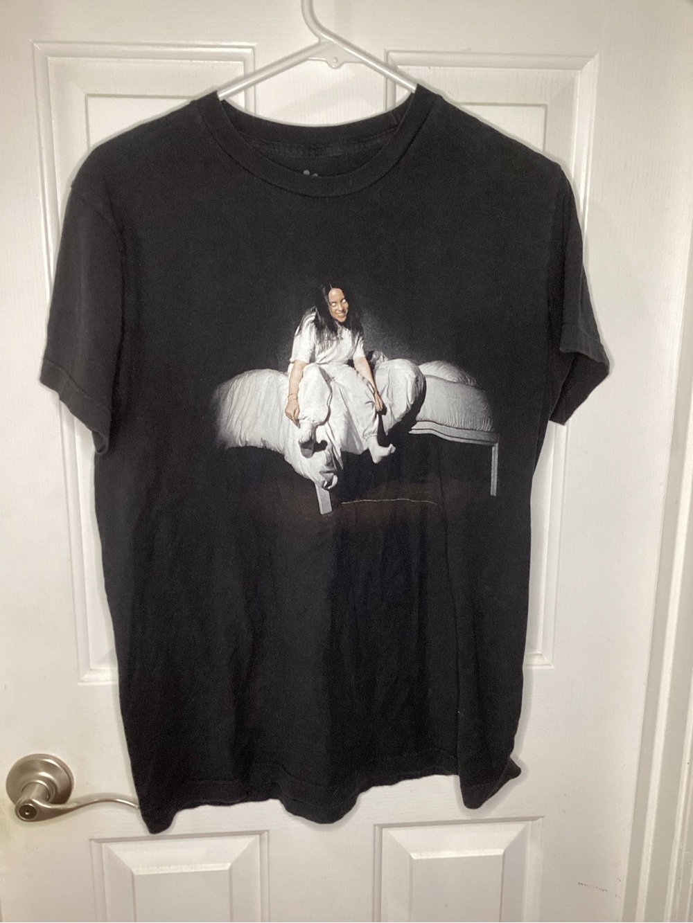 Billie Eilish Sleeping Bed Graphic T-Shirt Black Medium 2019 Tour Tee